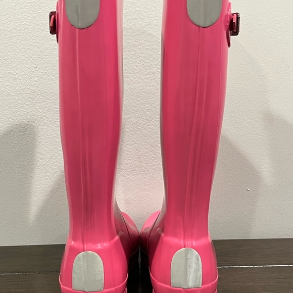 SOLD Hunter Rain Boots Tall Size US 4/5 Barbie Gloss Pink Side Buckle - Picture 6 of 6